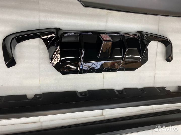 Обвес М лук для BMW F10 + диффузор LED