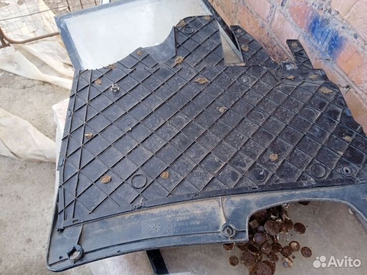 На разбор ауди б3