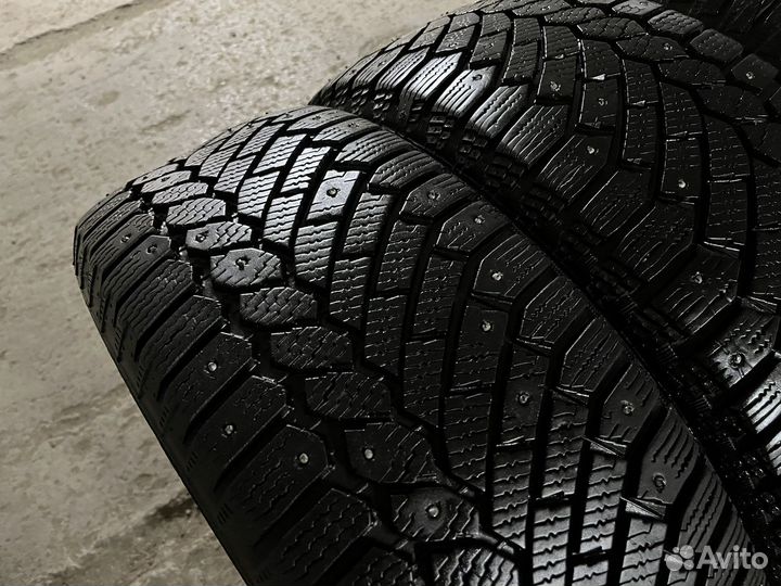 Gislaved Nord Frost 200 215/60 R16 99T