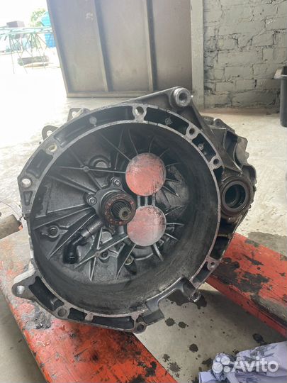 Коробка передач МКПП 6-ступ на Ford Transit