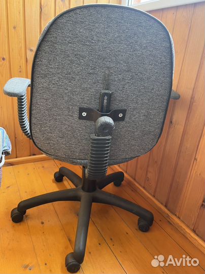 Компьютерный стул кресло