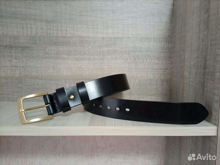 Женский кожаный ремень ручной работы
