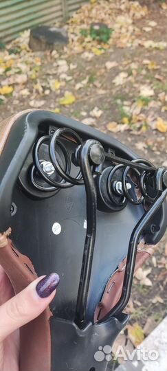 Седло для велосипеда кожаное