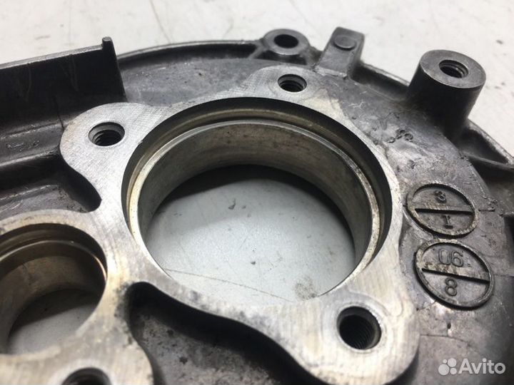 Крышка распредвала левая Mercedes-Benz S-Class