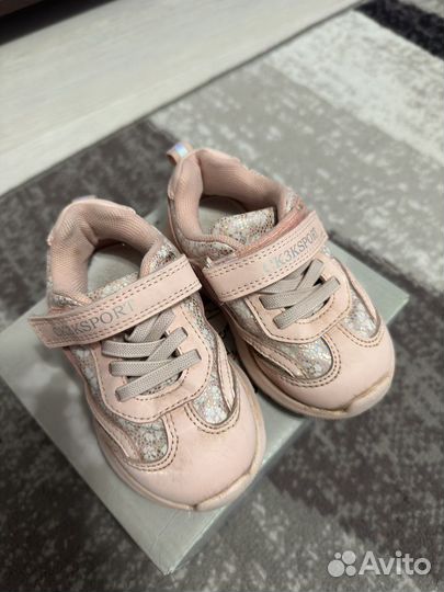 Кроссовки для малышки