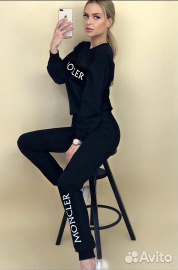 Спортивный костюм Moncler