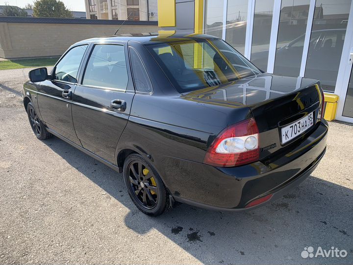 Сиденья на priora 2