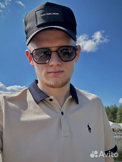 Менеджер по продажам автомобилей