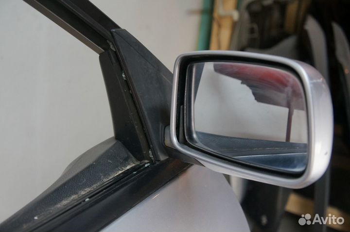 Зеркало переднее правое Mitsubishi Lancer 9