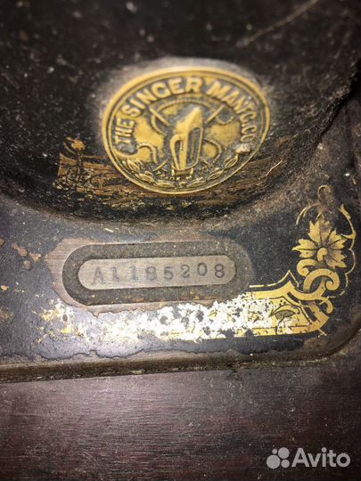 Швейная машинка Singer