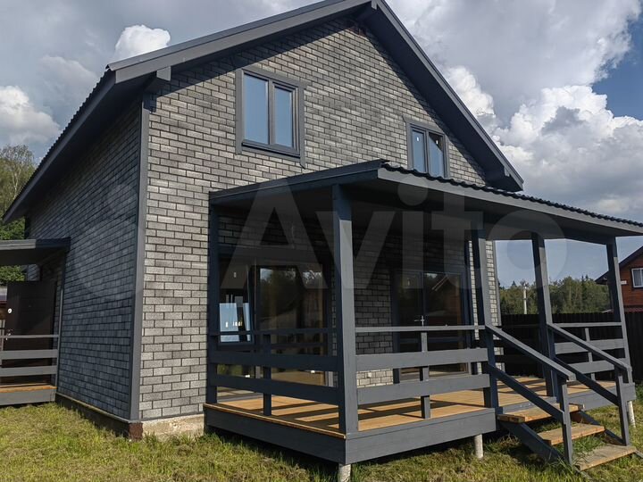 Дом 160 м² на участке 8 сот.