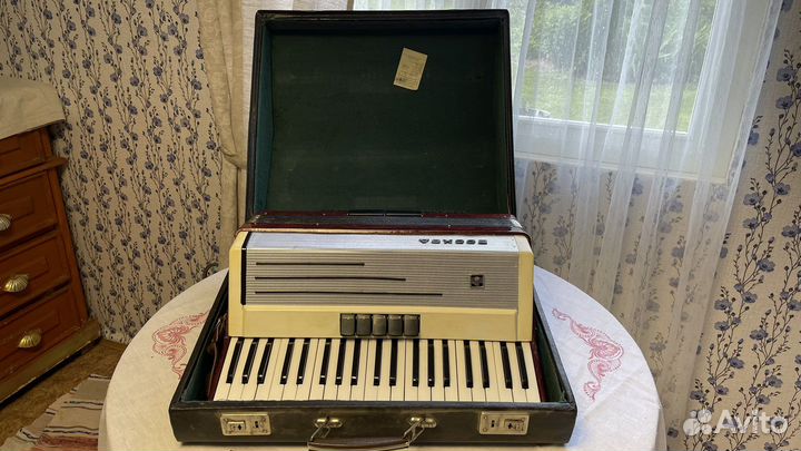 Аккордеон Восход Новый (баян, гармонь)