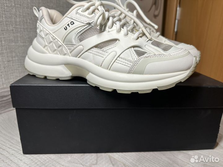 Кроссовки uterque 39 оригинал