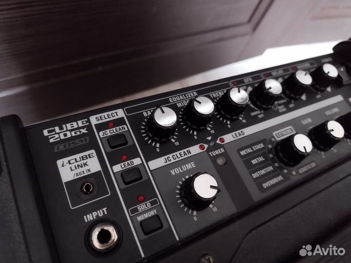Комбоусилитель Roland Cube 20GX