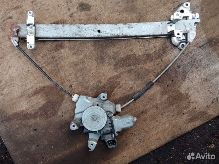 Стеклоподъемник передн/левый Ниссан Альмера G15