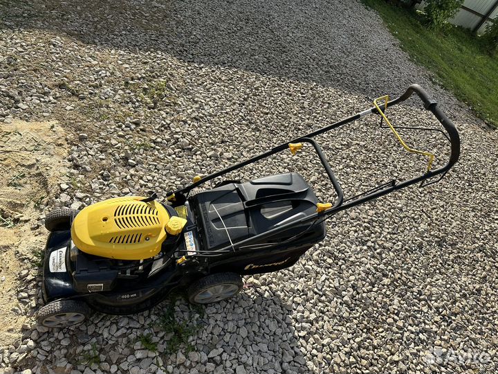 Газонокосилка бензиновая самоходная бу