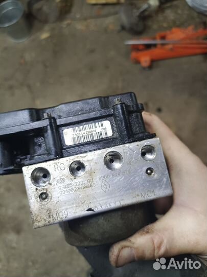 Блок ABS Renault Symbol 2