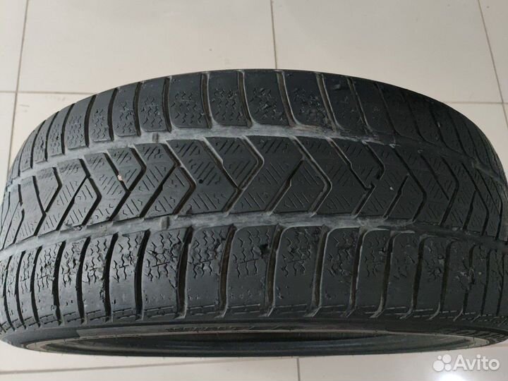 Pirelli Winter Sottozero 3 245/40 R20 99W