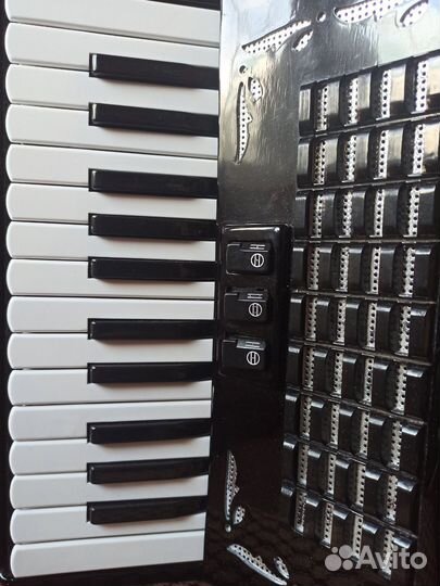 Аккордеон Юпитер 1/2