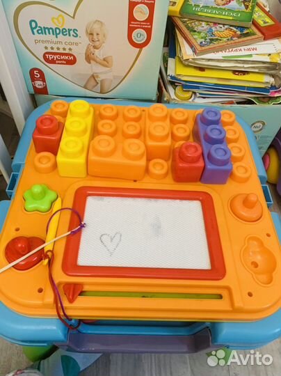 Игровой развивающий столик