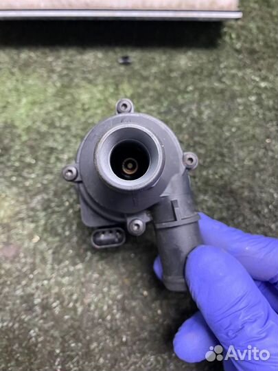 Насос водяной (помпа) на Audi A4 (B9), 8W2, 8W5