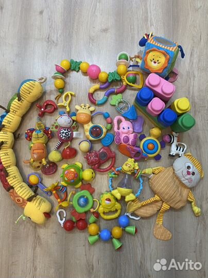 Игрушки для малышей пакетом