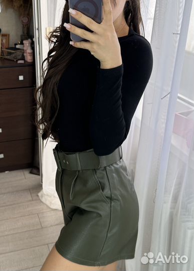 Кожаные шорты