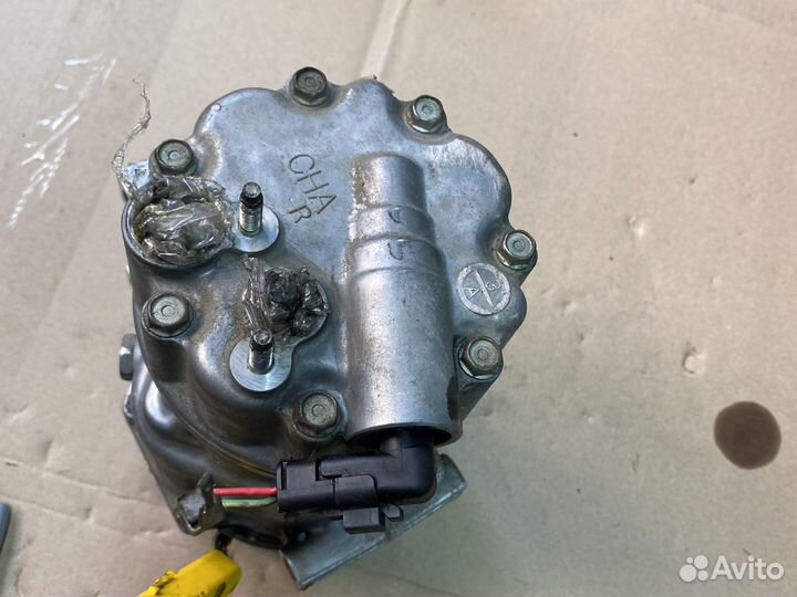 Компрессор кондиционера 2.0hdi Ситроен Пежо