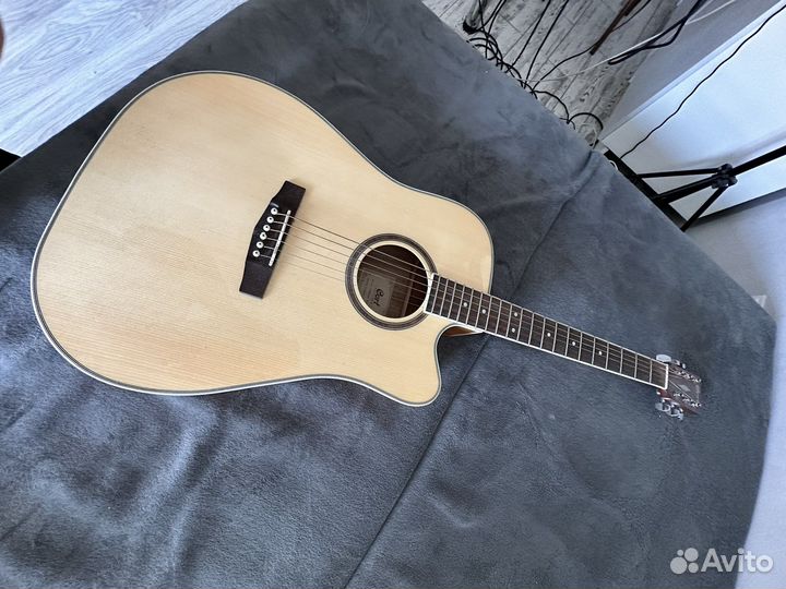 Гитара электро аккустика cort