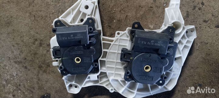 Сервопривод заслонки печки toyota camry v50 2.5