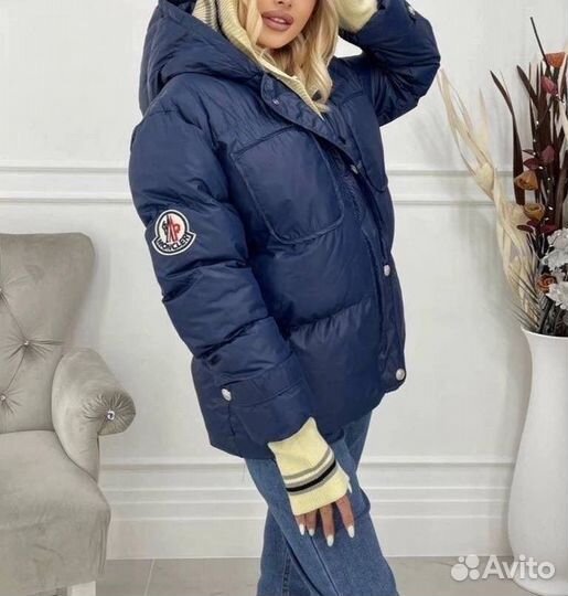 Шикарная женская куртка Moncler