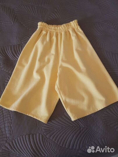 Шорты желтые 42 р-р