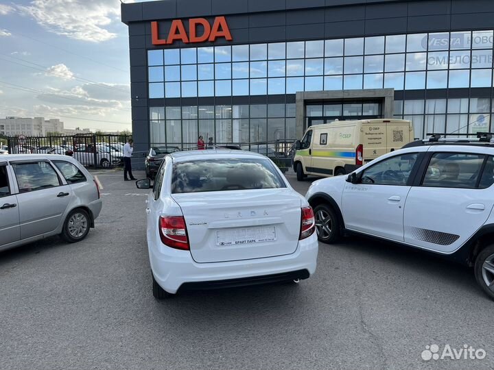 LADA Granta 1.6 МТ, 2023, 29 980 км