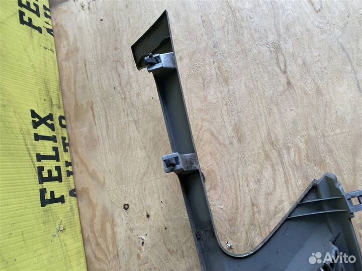 Решетка радиатора Nissan Serena (pnc24) 1999-2005