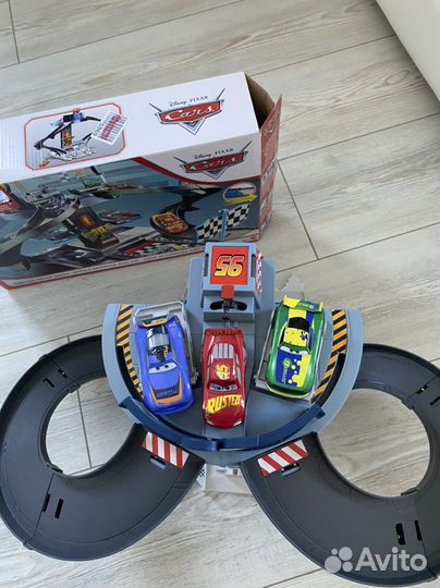 Трек с машинками