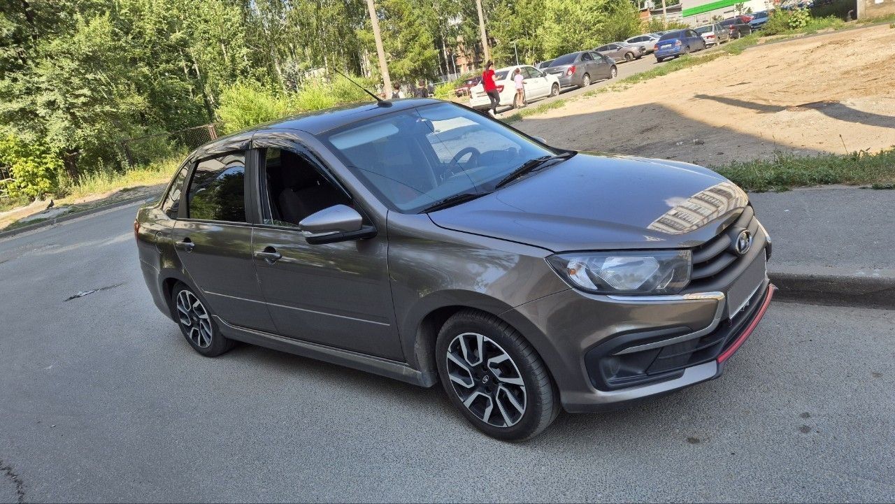 ВАЗ (LADA) Granta: фото владельца
