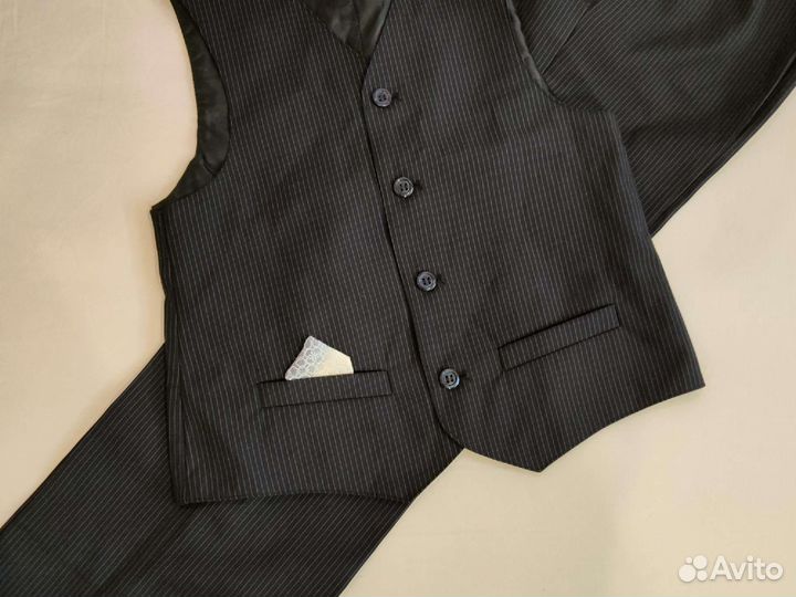 Костюм жилетка +брюки 140