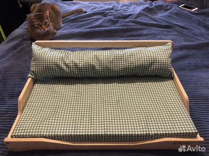 Лежанка для собак и кошек
