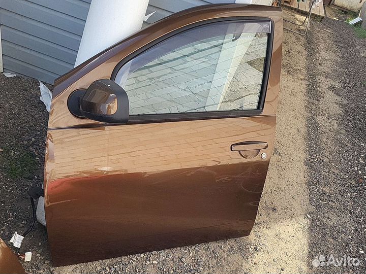Renault duster - дверь передняя левая