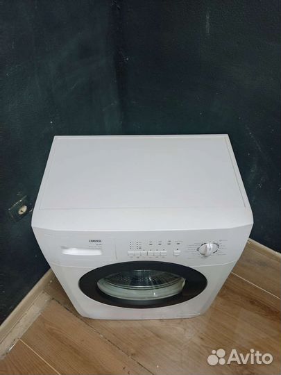 Стиральная машина zanussi 5кг