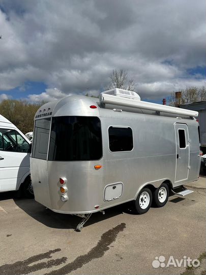 Прицеп-дача AIRSTREAM Classics, 2024