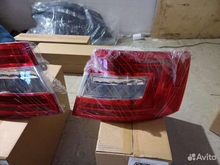 Skoda octavia a7 задний фонарь левый правый фара