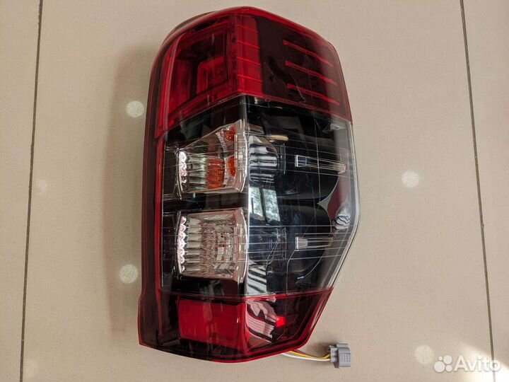 Фонарь задний правый mitsubishi L200 KL1T 2018-нв