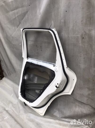 Дверь задняя Volkswagen Touareg 3