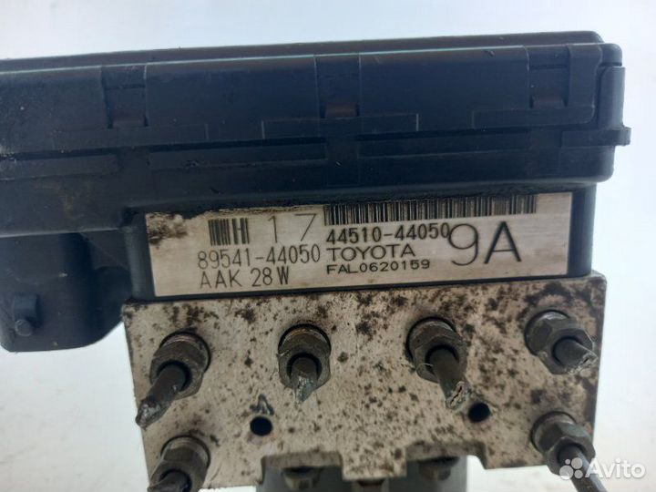 Блок abs Toyota Ipsum ACM21 2AZ 2002