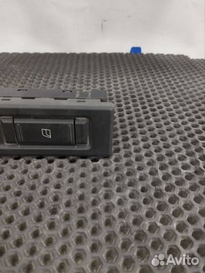 Блок управления стеклоподъемниками Volvo FH4