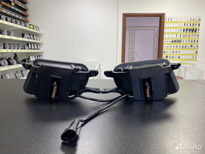 LED птф 2 режима SAL-MAN Mercedes W202/W208/W210