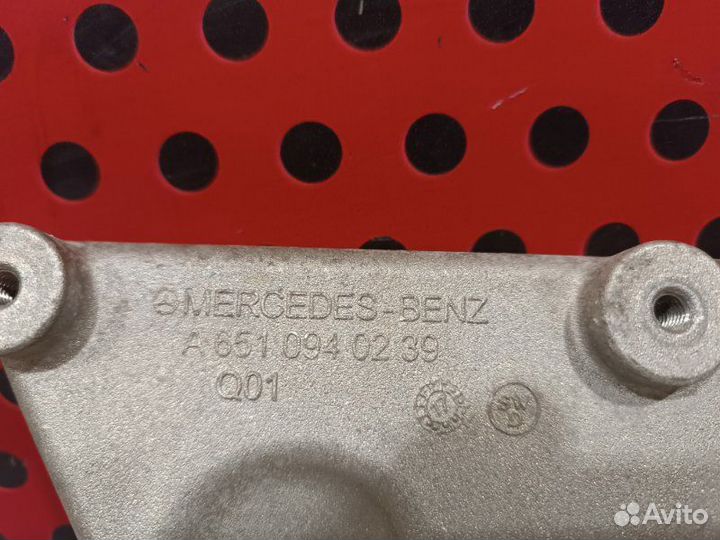 Кронштейн двигателя Mercedes-Benz Gle W166 2018