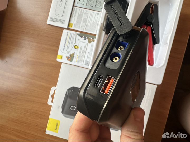 Пусковое устройство для автомобиля Baseus