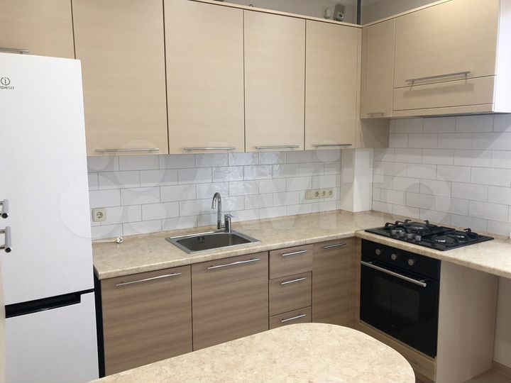 2-к. квартира, 60 м², 8/9 эт.